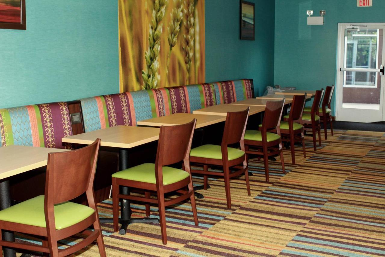 Fairfield Inn & Suites By Marriott Fairmont Eksteriør billede