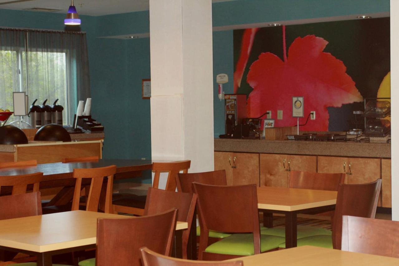 Fairfield Inn & Suites By Marriott Fairmont Eksteriør billede